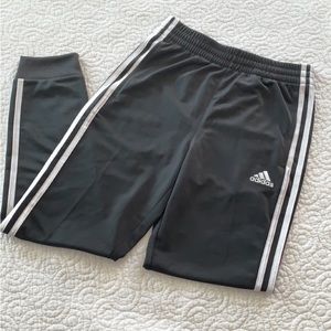 ✨3/$25✨ Boys SZ M (10/12) Adidas Joggers